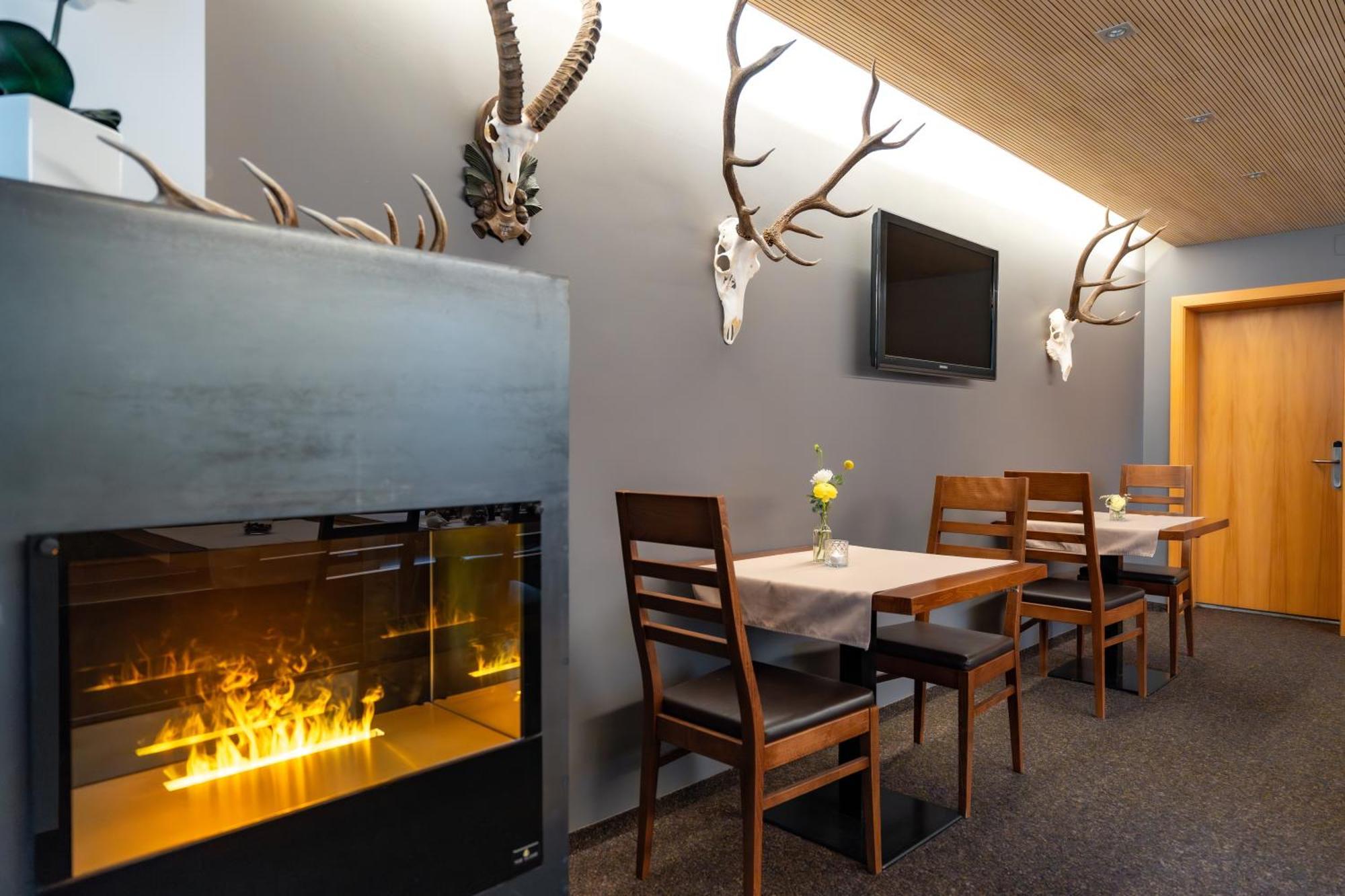 בראנד Hotel Garni Madrisa מראה חיצוני תמונה