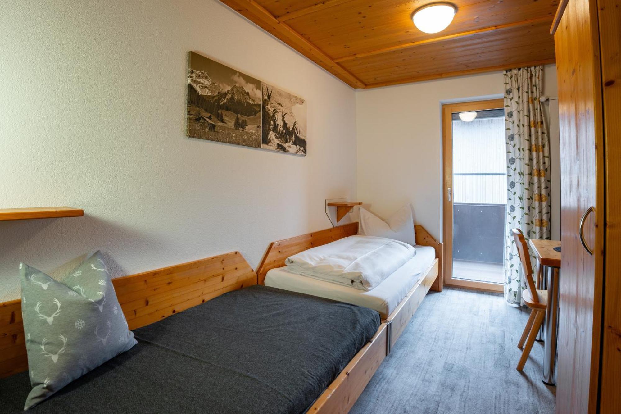 בראנד Hotel Garni Madrisa מראה חיצוני תמונה