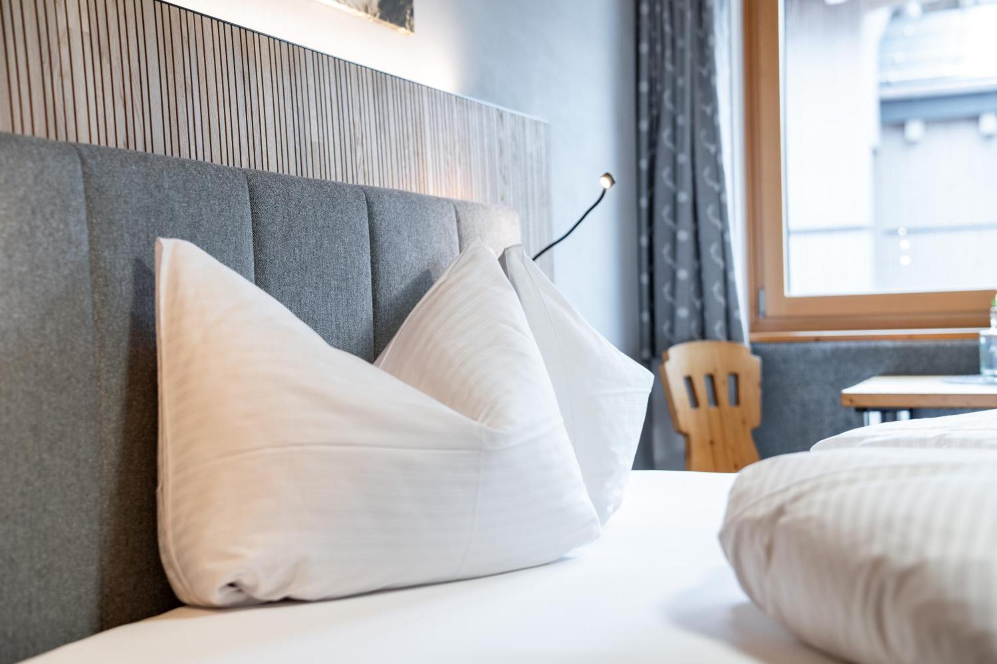 בראנד Hotel Garni Madrisa מראה חיצוני תמונה